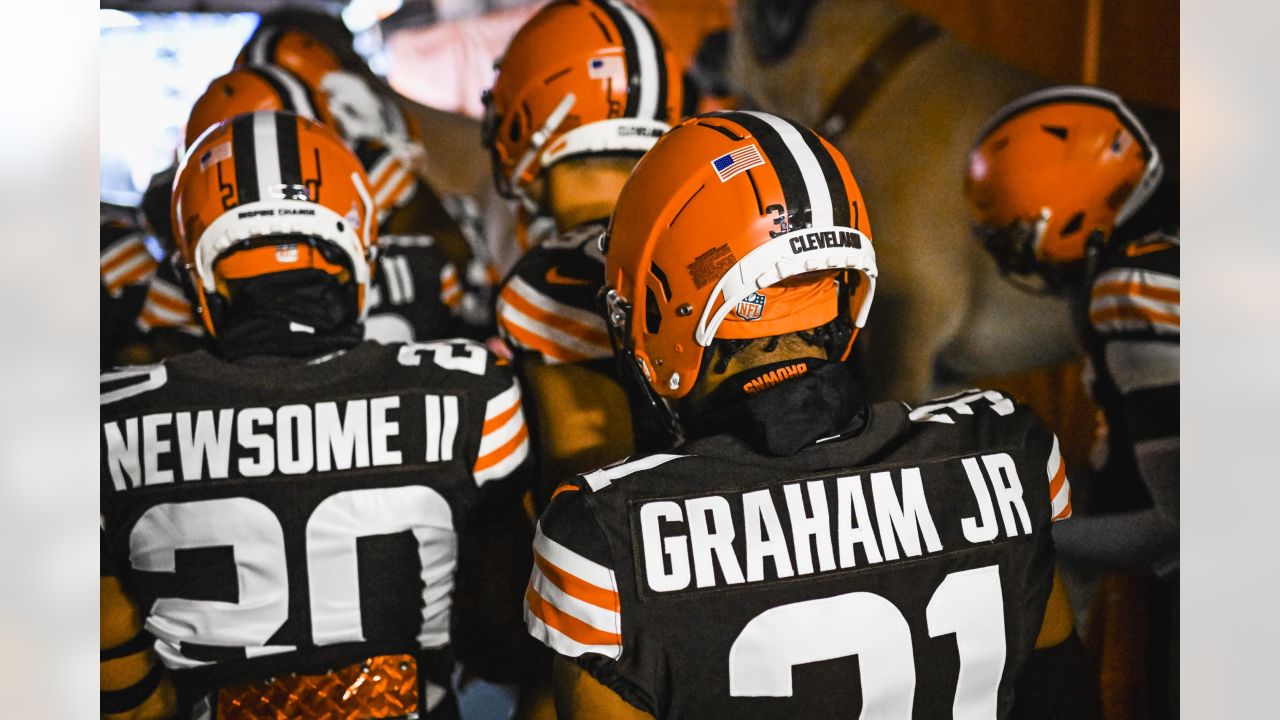 Cleveland Browns and Cincinnati Bengals give us orange overload in Week 7 –  SportsLogos.Net News