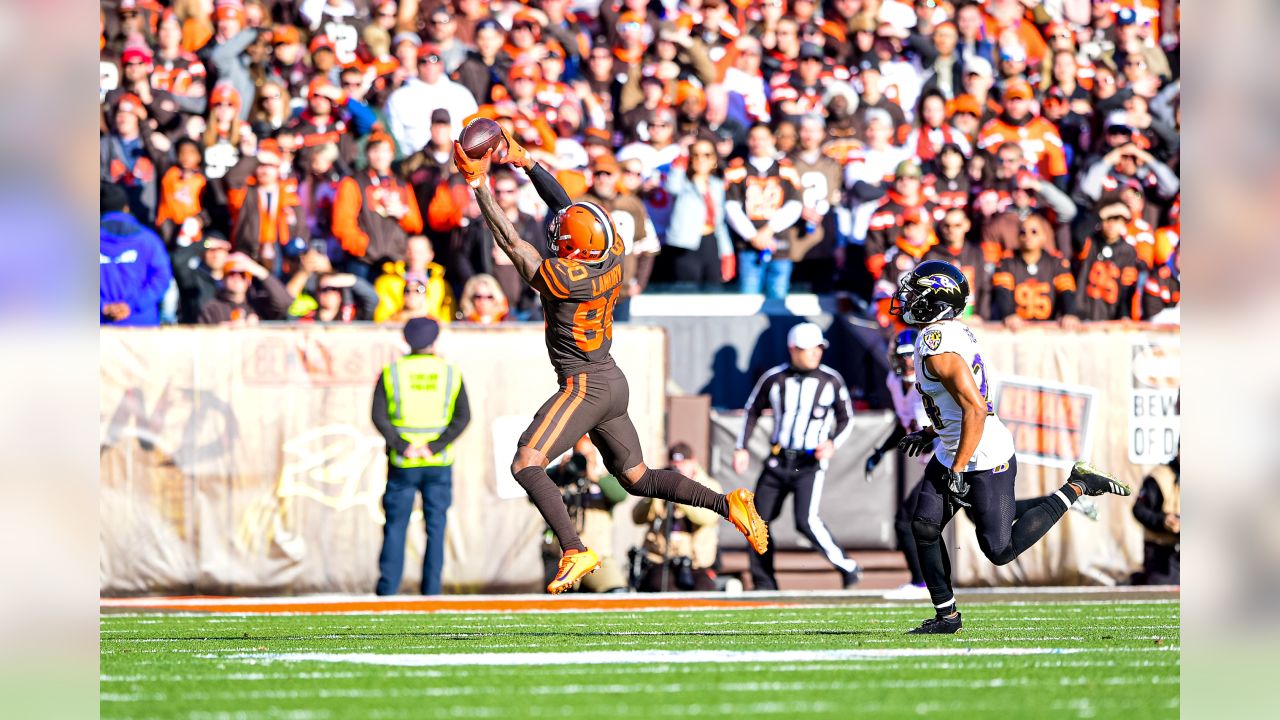 Lamar Jackson's three touchdowns have Ravens leading Browns 21-3 at halftime  - NBC Sports