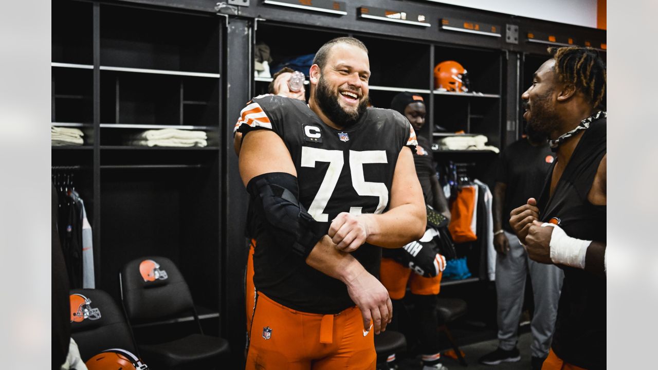 Browns stay steady in the second quarter, lead 35-10 at the half over the  Steelers (video) - Dawgs By Nature