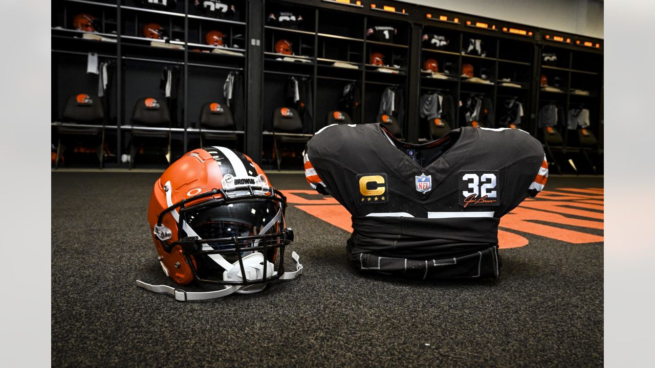 NFL - NFLPA Rookie Premiere Cleveland Browns running back Nick Chubb (31)  poses for a portrait during the NFLPA Rookie Premiere on Saturday, May 19,  2018 in Thousand Oaks, Calif. (Ben Liebenberg/NFL)