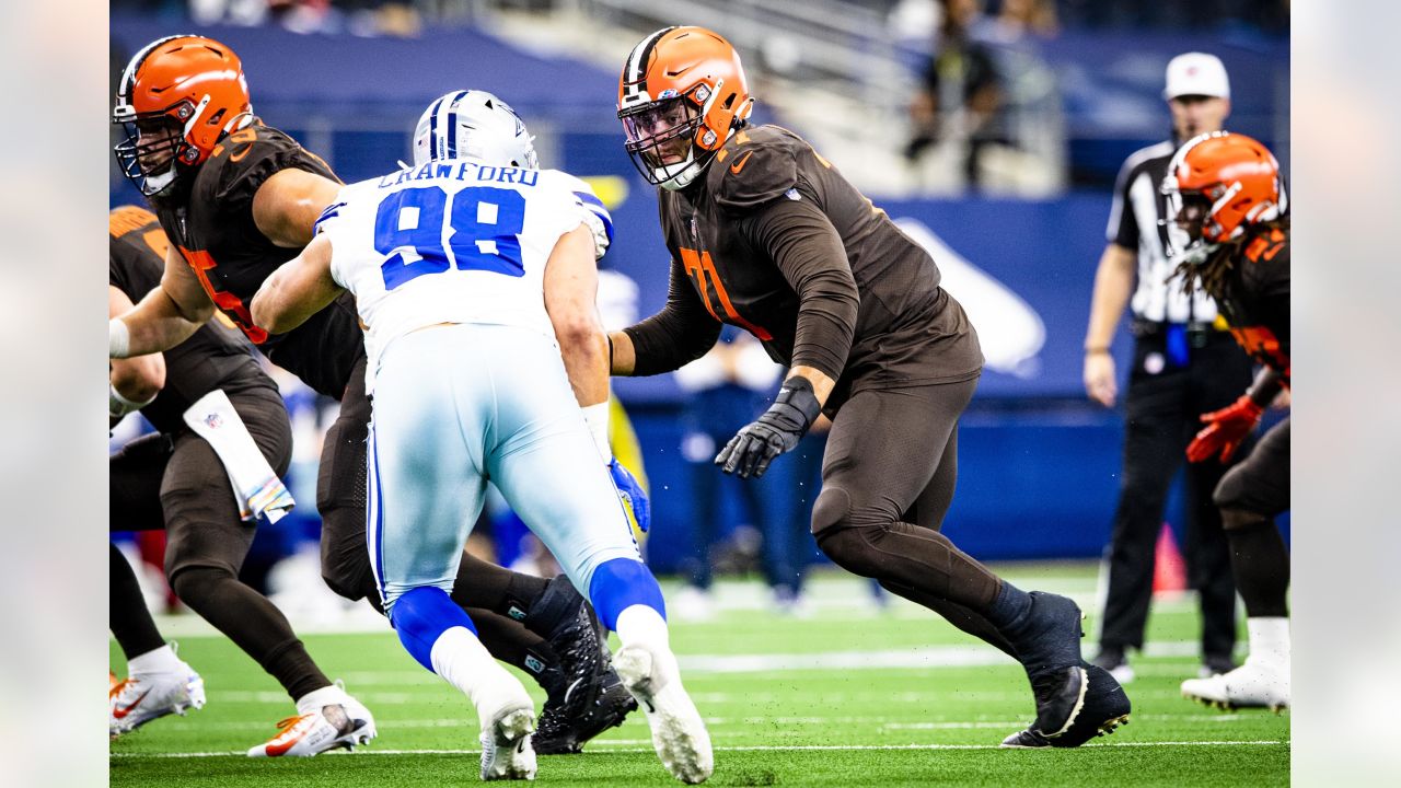 Why PFF Has Browns DE Myles Garrett as a Top 5 Player in the NFL -  Sports4CLE, 7/21/23 