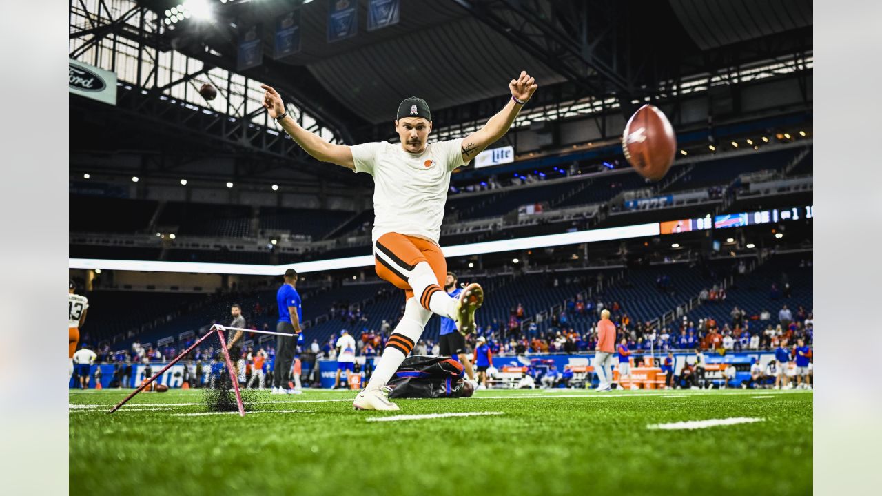 Look: Ford Field Is Not Ready Yet For Bills vs. Browns Game On