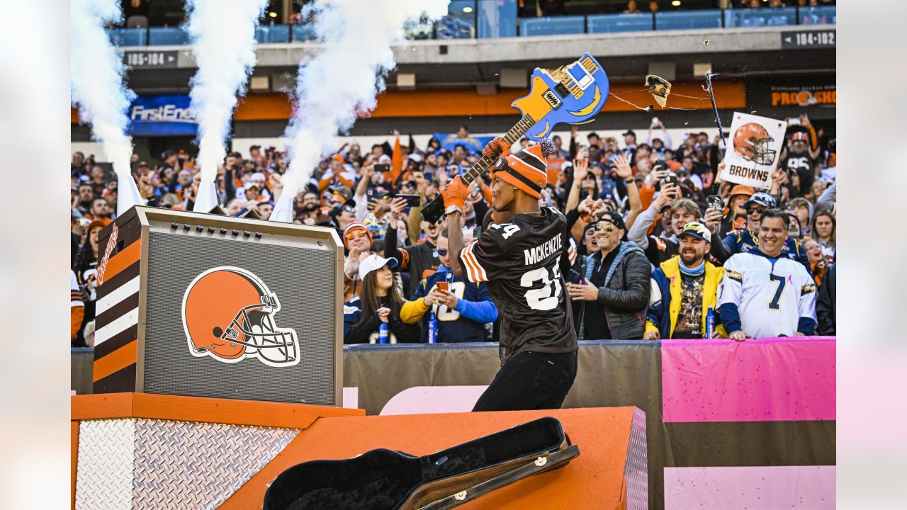 Cleveland Browns vs. Los Angeles Chargers: Week 6 TV Listings - Dawgs By  Nature