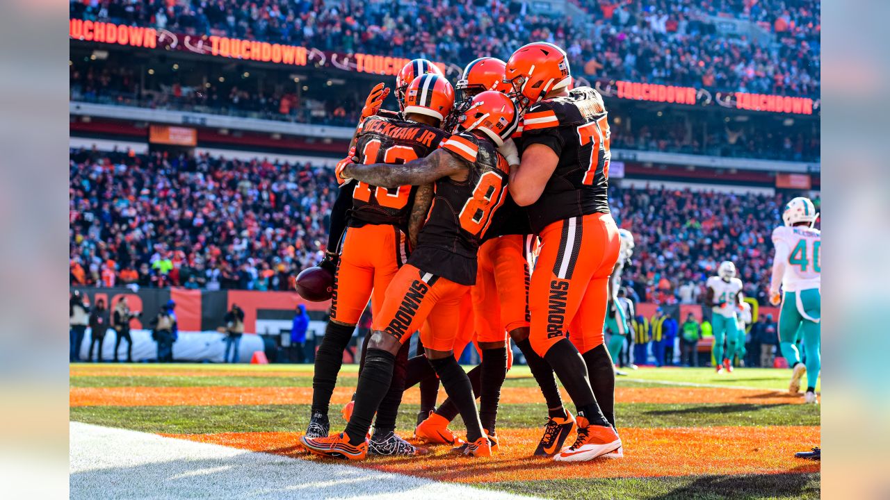 Cleveland Browns rout Miami Dolphins 41-24