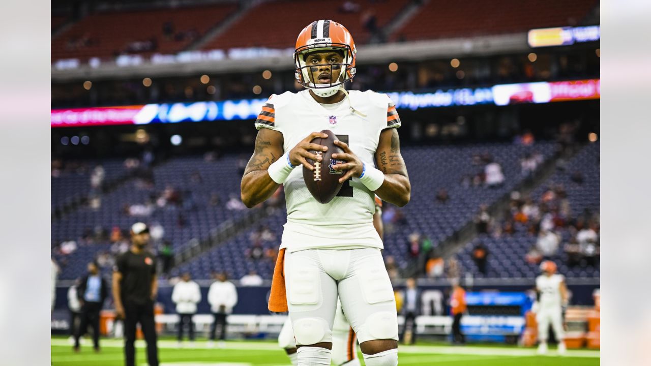 Cleveland Browns DESHAUN WATSON (4) escapes Houston Texans defenders during  the game between the Cleveland Browns and the Houston Texans in Houston,  Texas at NRG Stadium on December 4, 2022. The Cleveland