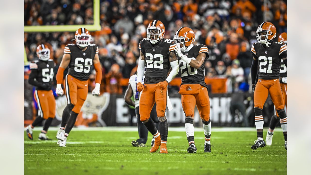 CLEVELAND, OH - DECEMBER 17: Cleveland Browns safety Grant Delpit (22)  leaves the field following the National Football League game between the  Baltimore Ravens and Cleveland Browns on December 17, 2022, at