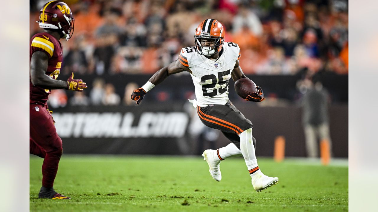 2023 NFL preseason: Commanders lead Browns 14-2 at halftime