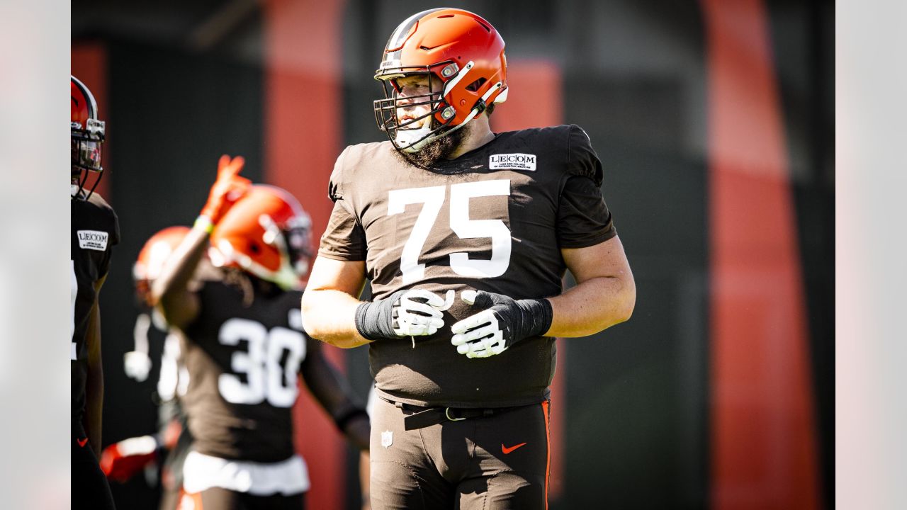 Browns D-line will tap into its depth with Larry Ogunjobi sidelined