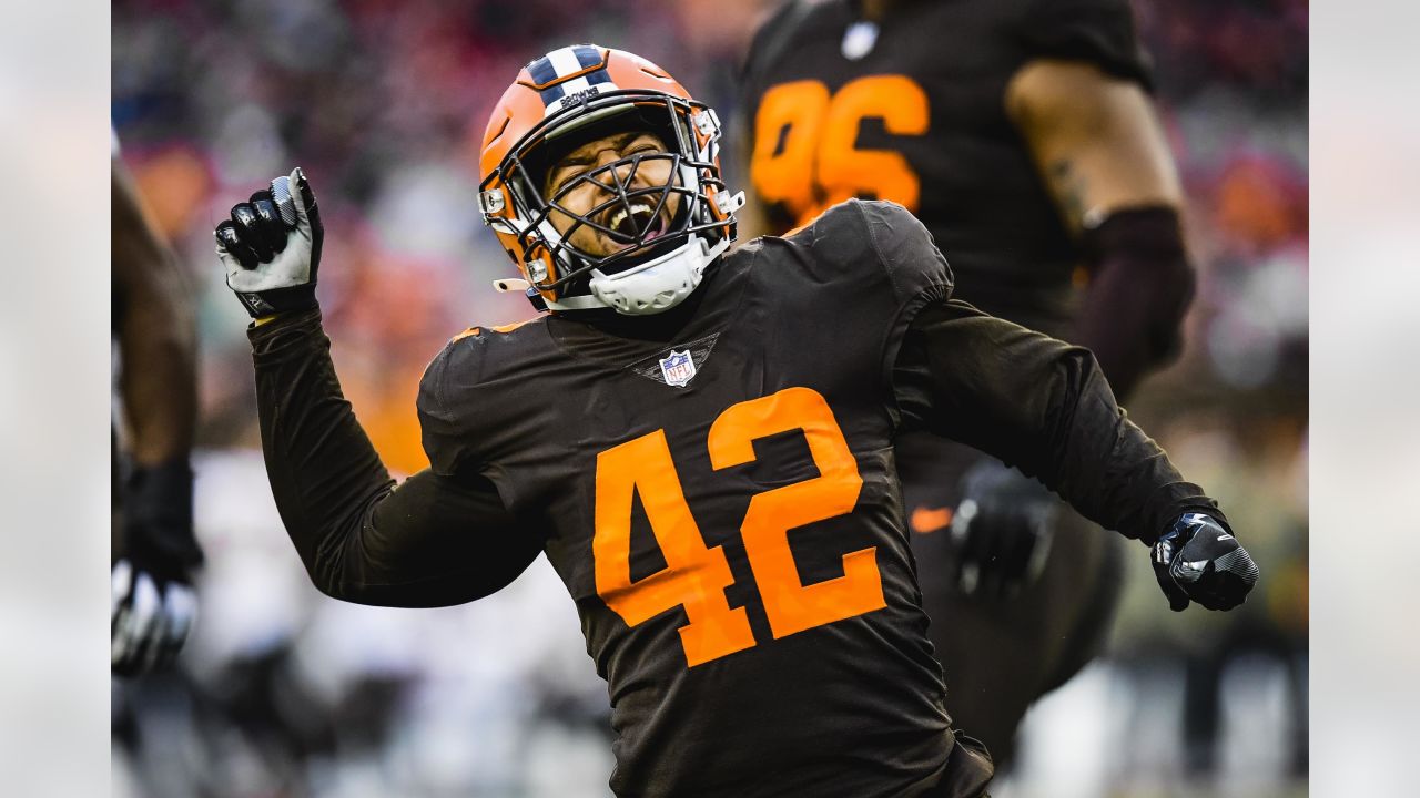 Nick Chubb hits 1,000 rushing yards for the fourth time in his Browns  career 