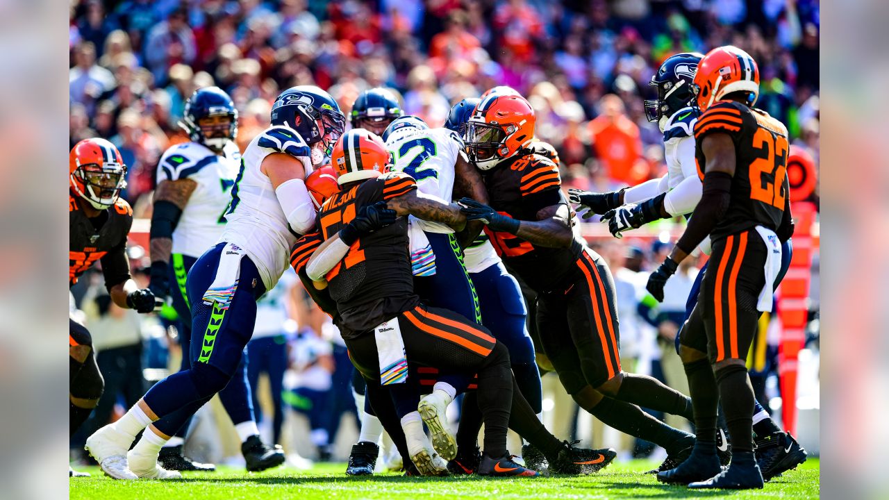 Cleveland Browns quarterback Baker Mayfield (6) looks to pass during an NFL  football game against the Seattle Seahawks, Sunday, Oct. 13, 2019, in  Cleveland. The Seahawks won 32-28. (AP Photo/David Richard Stock Photo -  Alamy