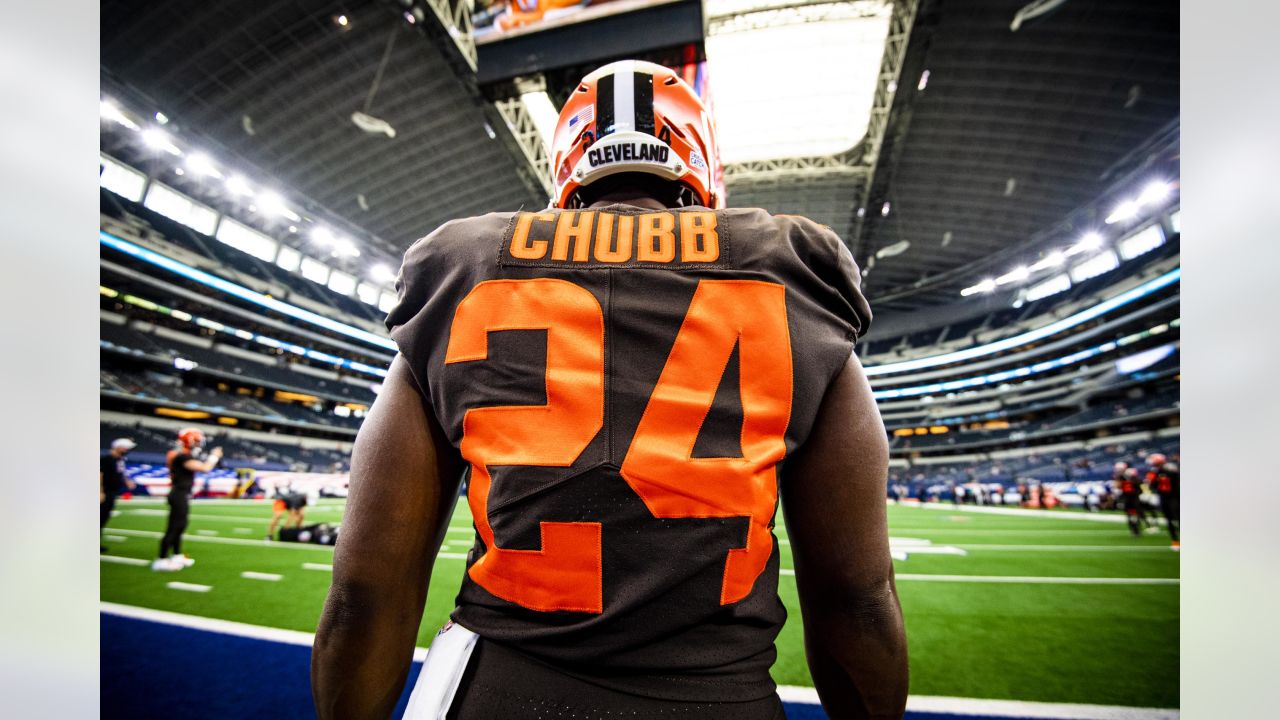 Nick Chubb, a 'pillar of the Browns organization,' rewarded with 3-year  extension