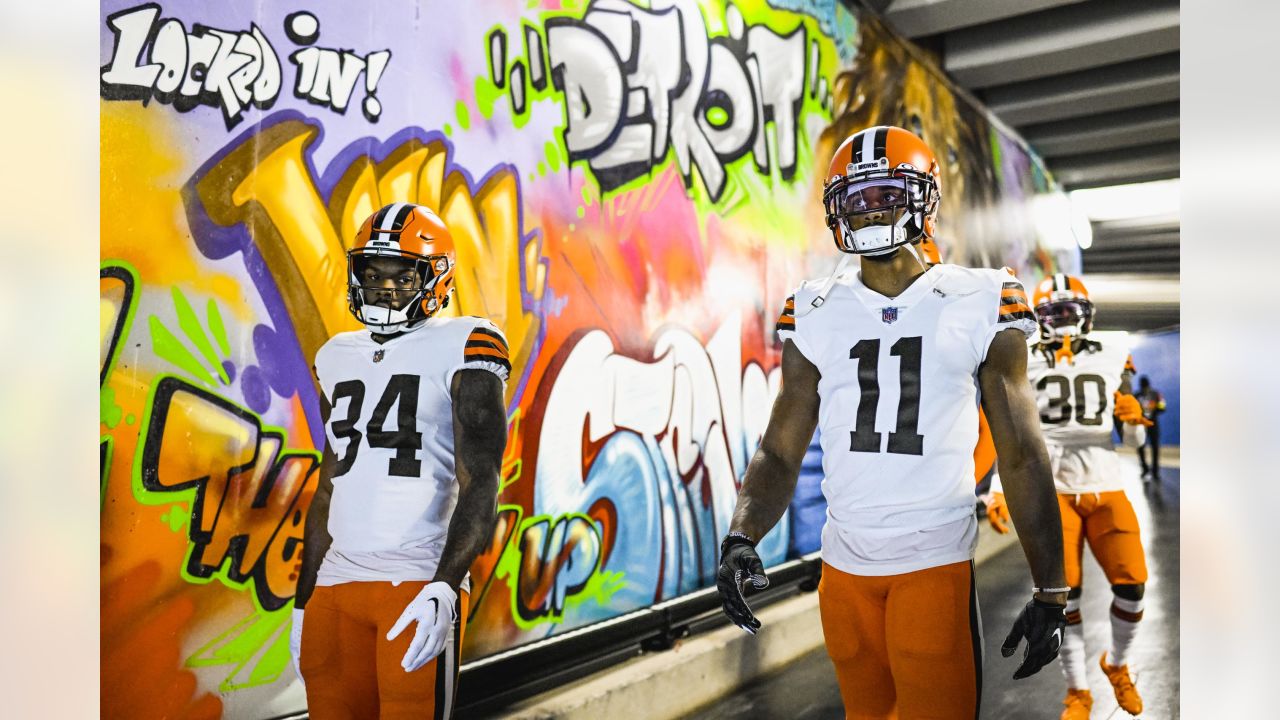 Photos: Week 11 - Browns at Bills Pregame