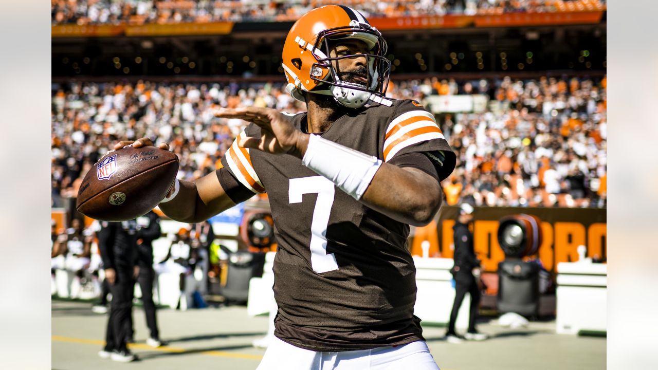 New England Patriots wide receiver Jakobi Meyers (16) runs a route against  the Cleveland Browns during an NFL football game in Cleveland, Sunday, Oct.  16, 2022, (AP Photo/Rick Osentoski Stock Photo - Alamy