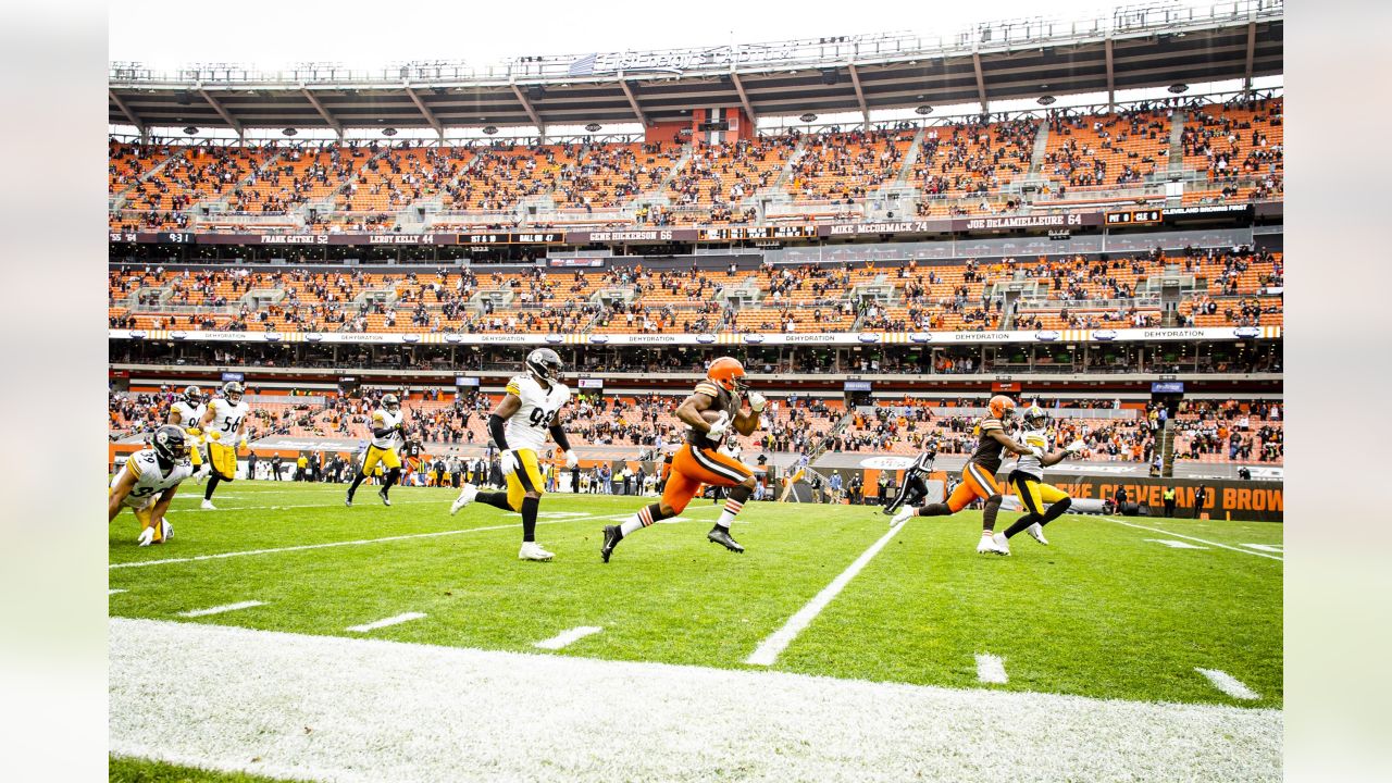 Matchup to Watch: Nick Chubb and Kareem Hunt rushing against the