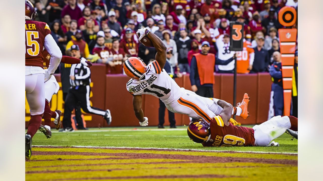 Browns score three TDs in second half, beat Commanders, 24-10