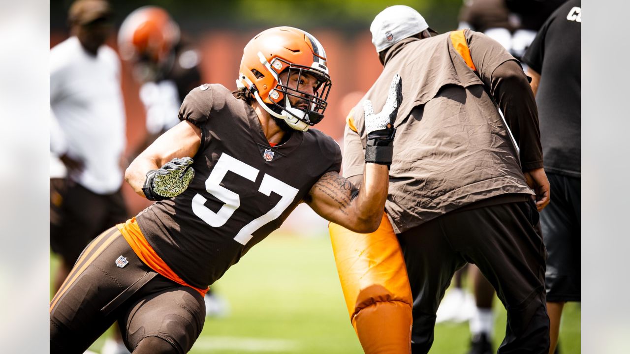 BrownsCamp Daily: Rookie LB Mack Wilson takes it to the house in impressive  fashion near end of spirited practice