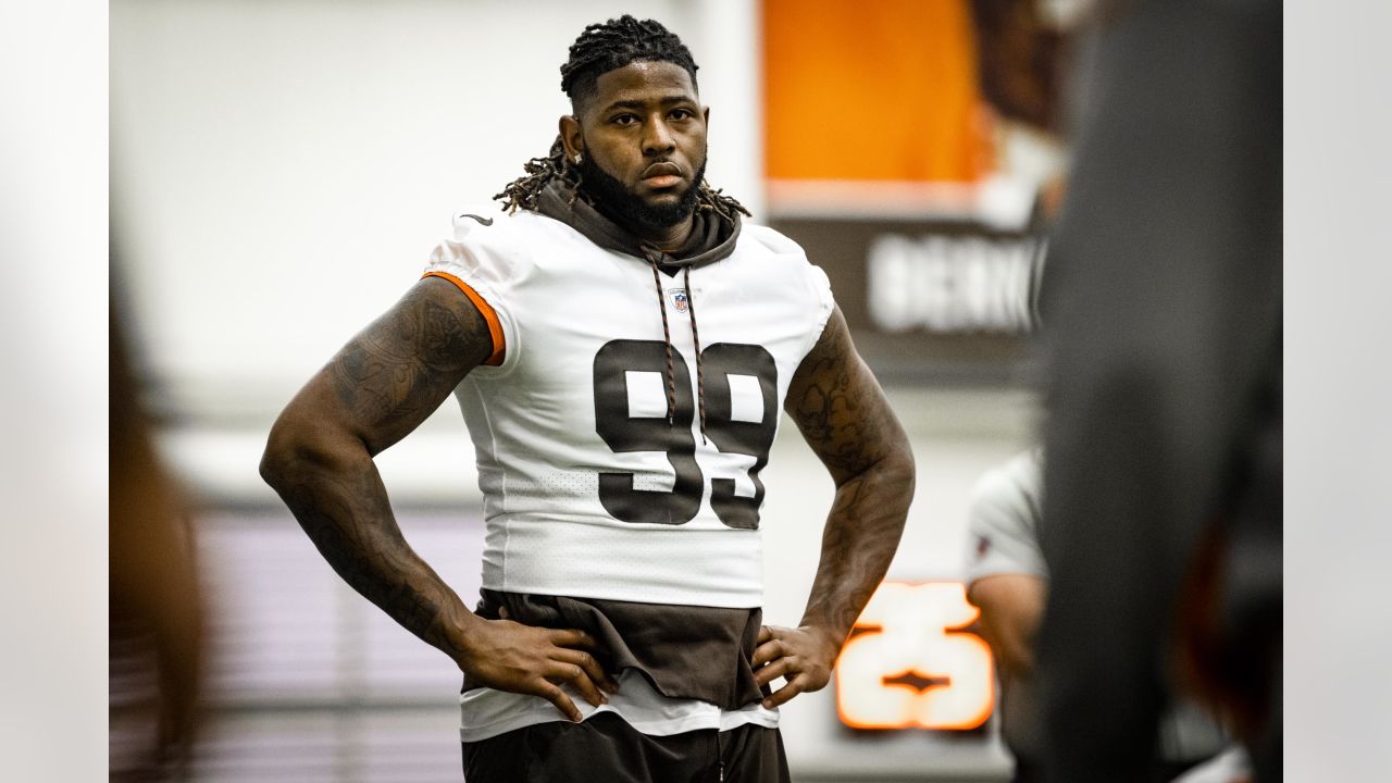 Browns 2023 NFL draft picks position after Week 17 victory - Dawgs