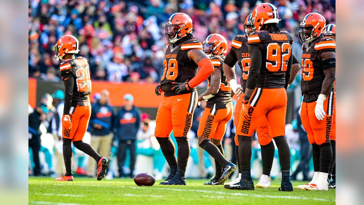 Against his former team, Jarvis Landry stars in the show Browns