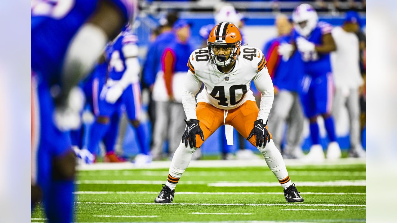 Photos: Week 11 - Browns at Bills Game Action