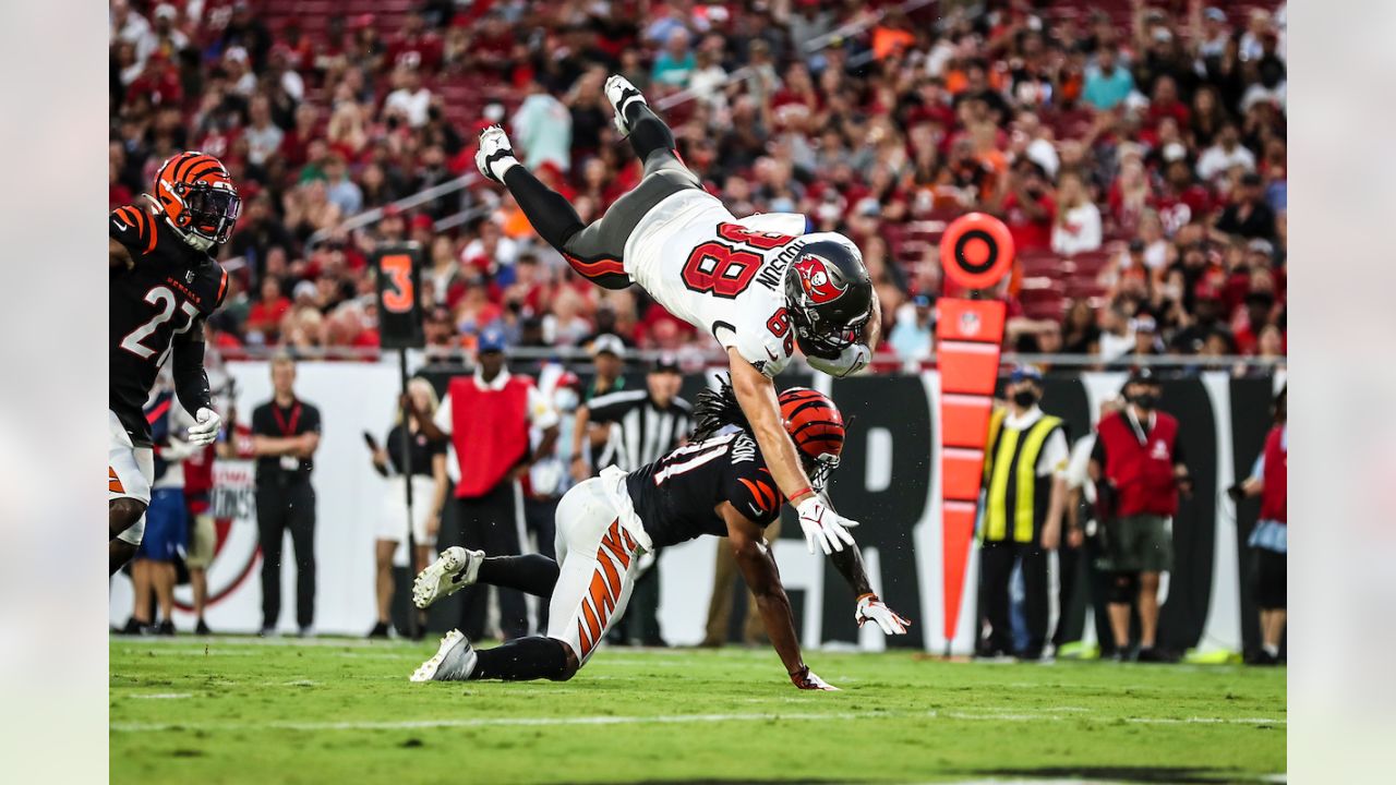 Bengals lead 7-6 at halftime against the Tampa Bay Buccaneers