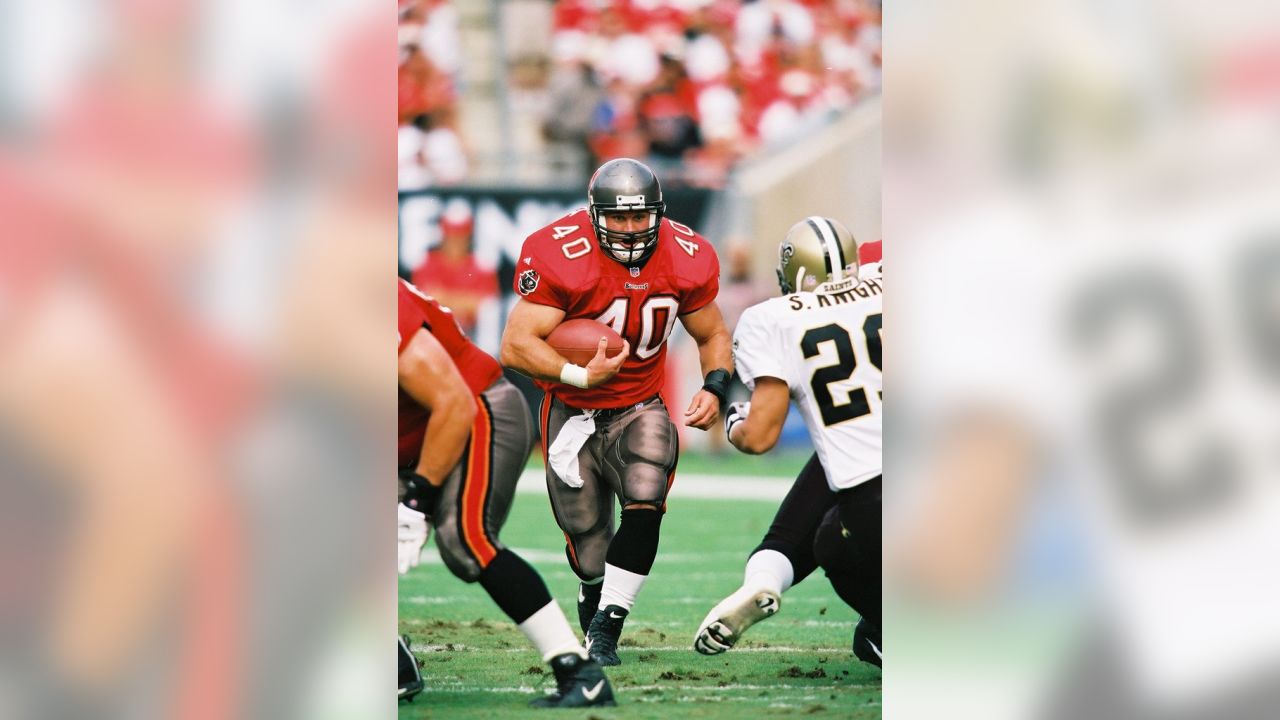 Buccaneers tab Mike Alstott, Doug Williams for Ring of Honor  Tampa bay  buccaneers football, Buccaneers, Buccaneers football