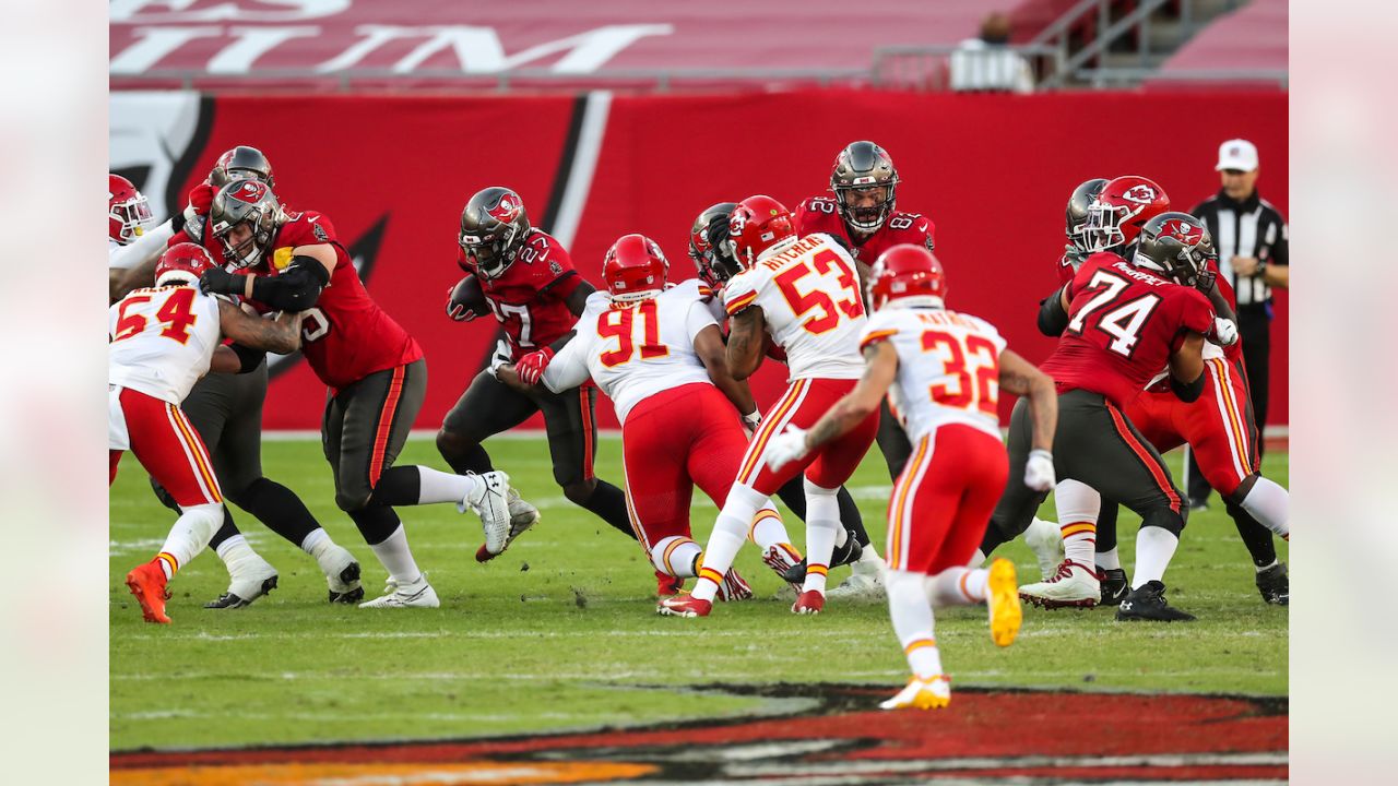 HIGHLIGHTS: Buccaneers Lose to Chiefs 27-24 in Week 12