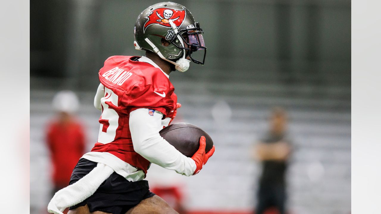 Russell Gage, Luke Goedeke Return To Practice -  - Tampa Bay  Bucs Blog, Buccaneers News