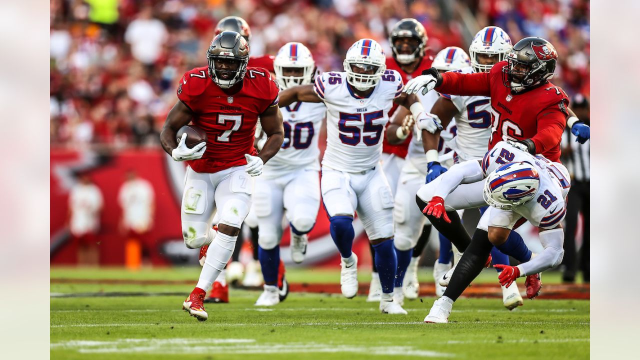 Bills fall to Bucs 33-27 in overtime thriller