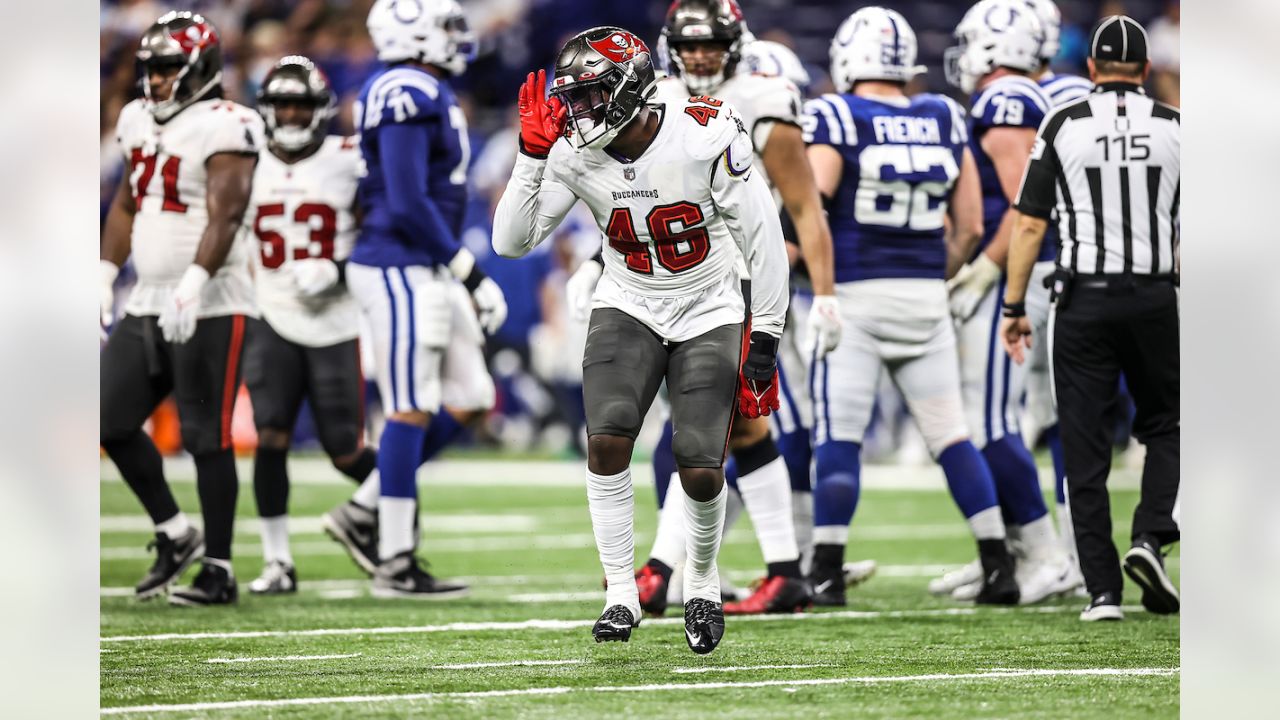 Game blog: Buccaneers beat Colts, whose playoff hopes all but disappear