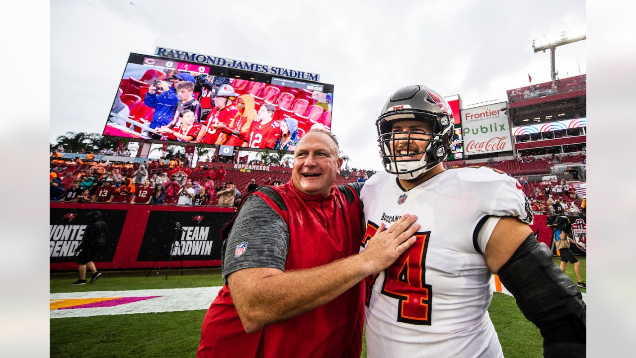 A Tale of 2 Jewish Super Bowl Linemen: Buccaneers' Ali Marpet and