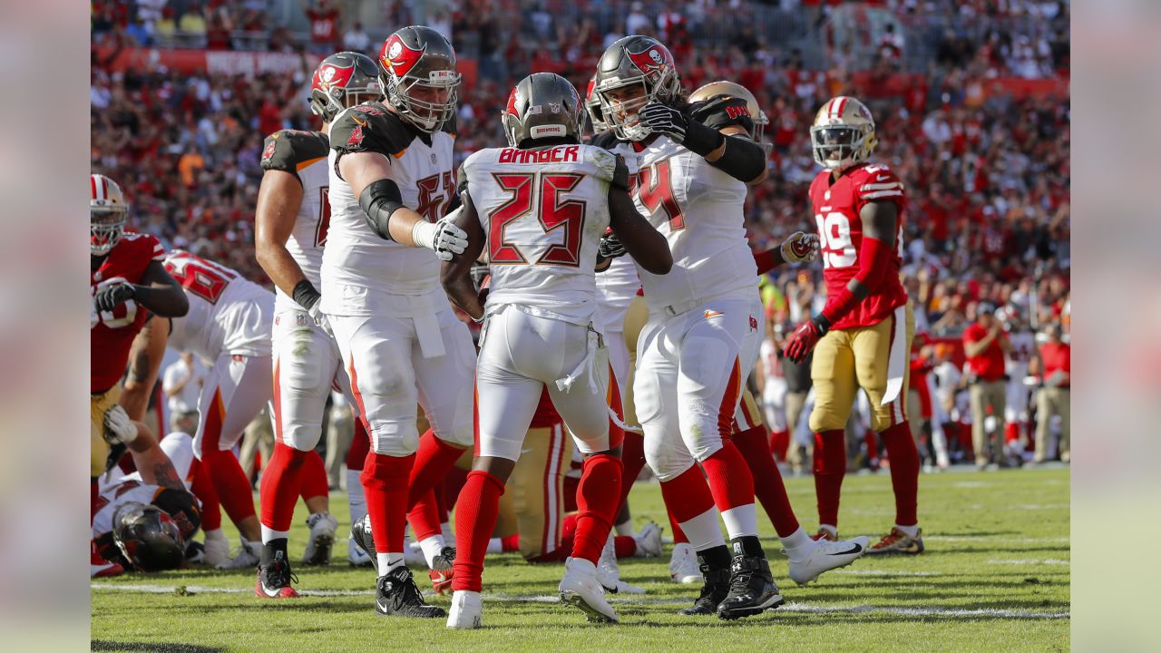 Bucs end four-game losing streak with turnover-free 27-9 win over 49ers