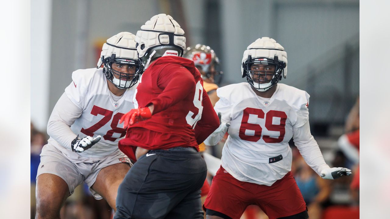 Tampa Bay Buccaneers 2020 first-round draft pick offensive tackle Tristan  Wirfs works against a blocking sled during an NFL football training camp  practice Monday, Aug. 24, 2020, in Tampa, Fla. (AP Photo/Chris