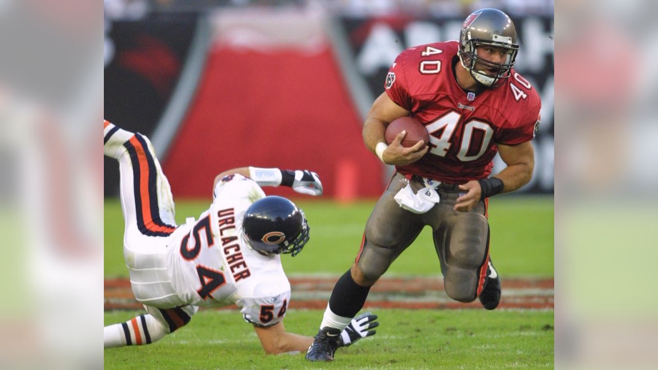 Throwback Thursday: Mike Alstott is a beast among men