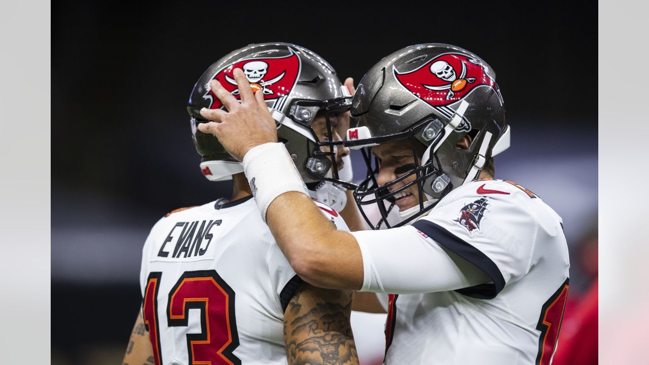 Bruce Arians 'desperately' wants Mike Evans to break Randy Moss' (and  Evans' own) receiving record - Bucs Nation