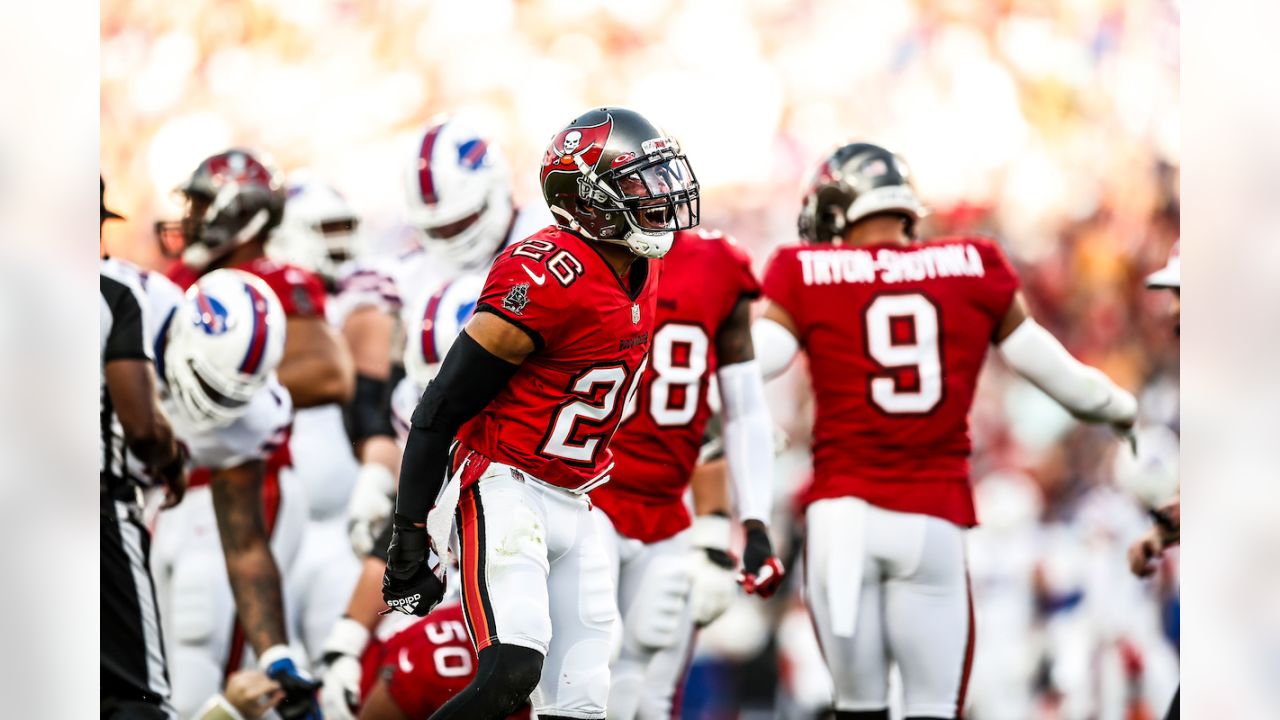 Bills fall to Bucs 33-27 in overtime thriller