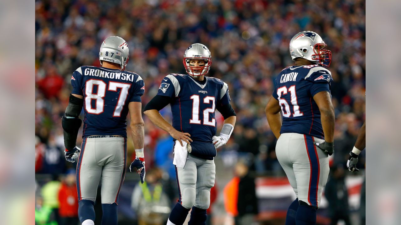 Steelers vs. Patriots 2015 final score: Tom Brady, Rob Gronkowski lead New  England to 28-21 win 