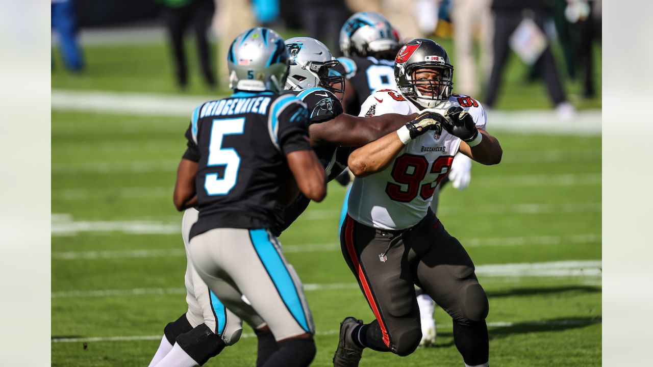 Tampa Bay Buccaneers 46-23 Carolina Panthers: Ronald Jones runs to