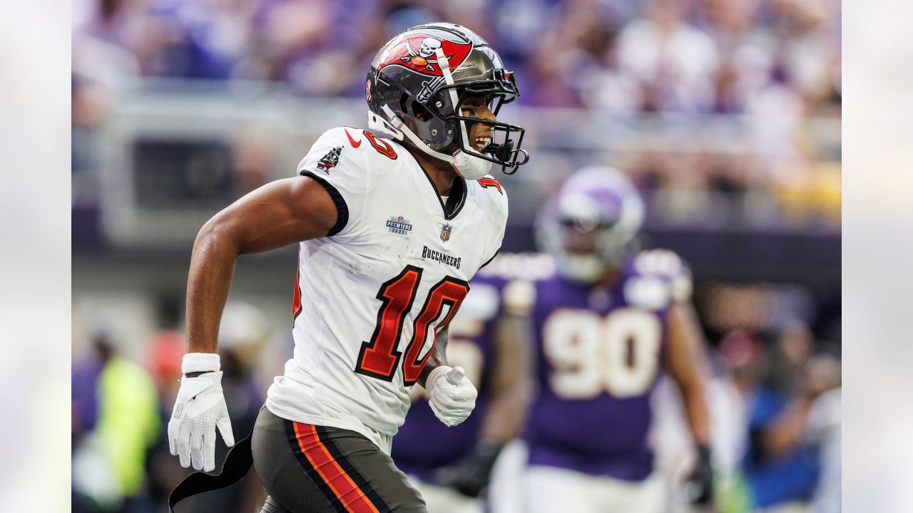 Bucs 53-man roster: WR Johnson waived, S Ryan released