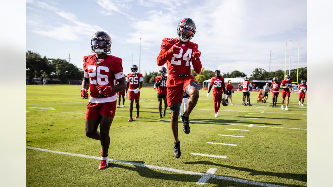 News Bucs WR Jaelon Darden making his late father proud