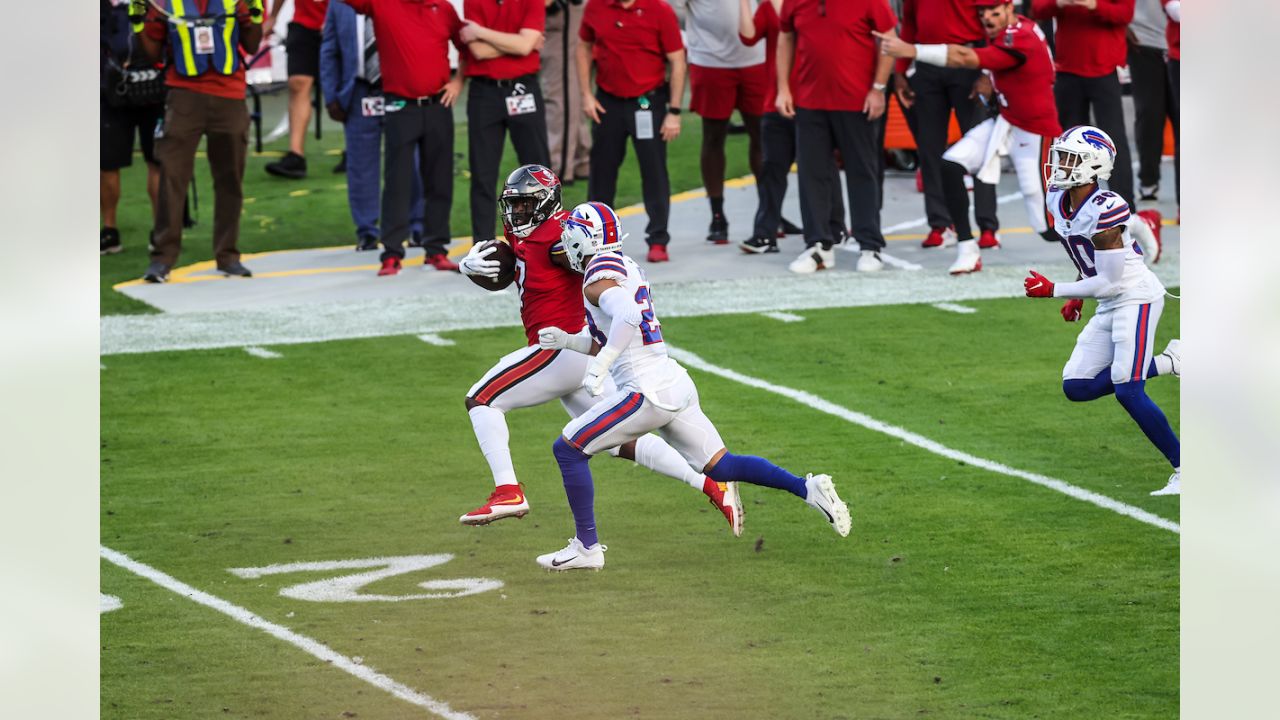 Bills Twitter posted this view of Dawson flipping off Josh during his TD  throw : r/buffalobills