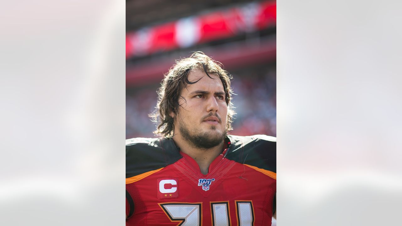 Tampa Bay Buccaneers Pro Bowl guard Ali Marpet retires at age 28 - ESPN