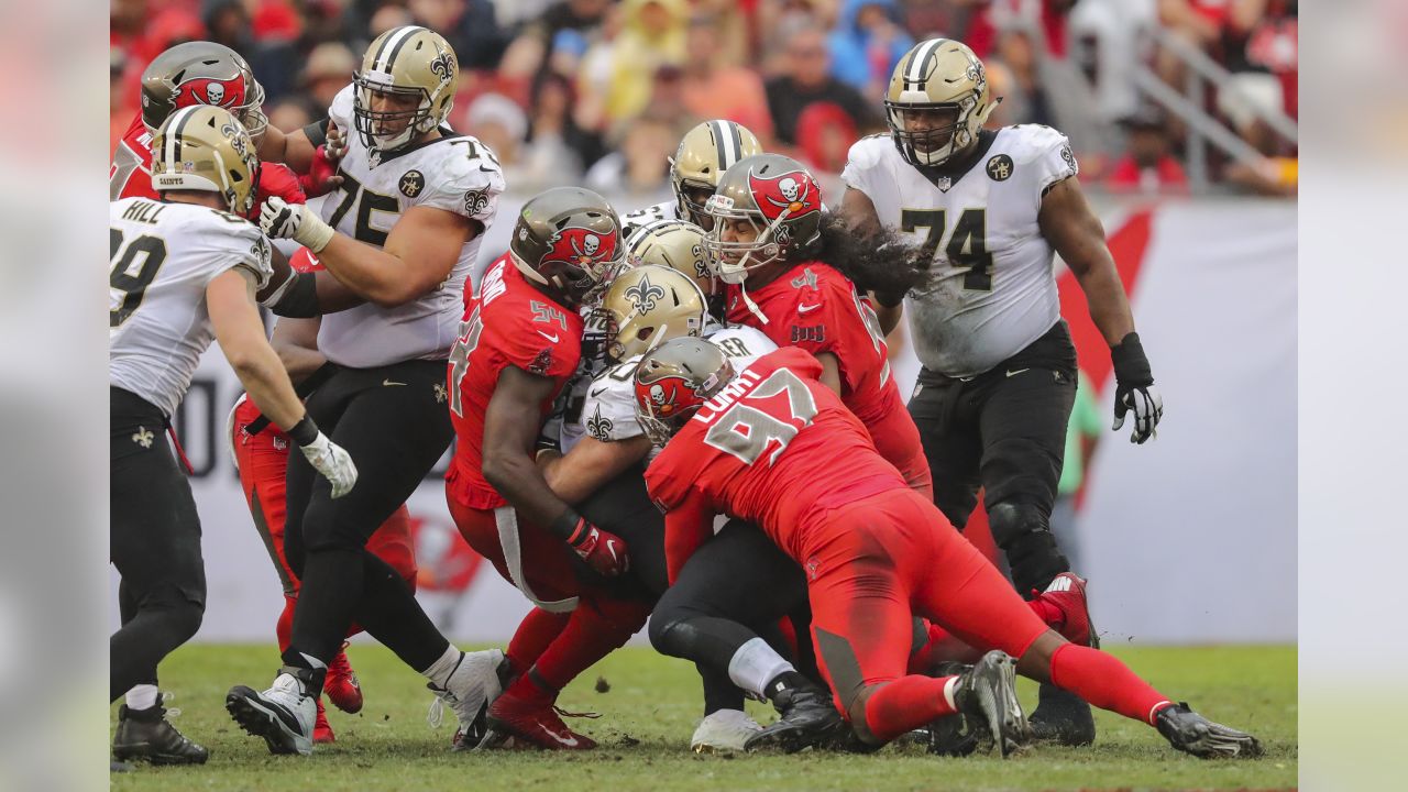 Brees Leads 2nd-Half Comeback, Saints Beat Buccaneers, 28-14