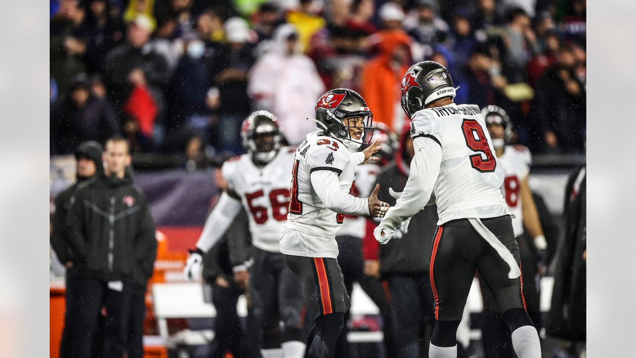 Bears vs. Patriots MNF Weather Report: Videos Of Rainy Gillette Stadium