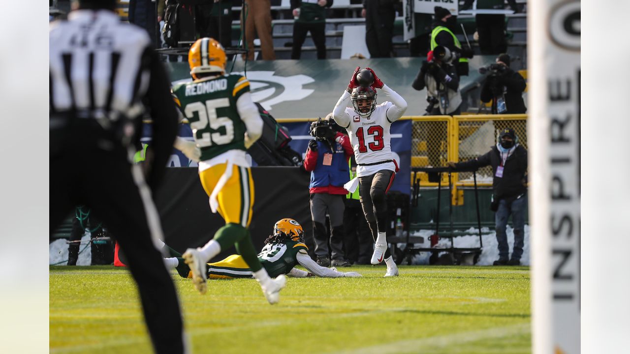 PACKERVILLE, U.S.A.: NFC Championship — Bucs at Packers