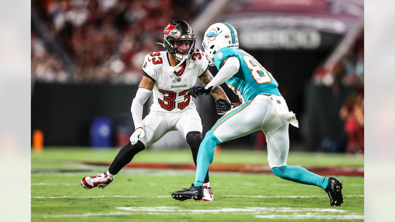 Miami Dolphins linebacker Darius Hodge (41) fakes a blitz before dropping  back in coverage during an NFL football game against the Tampa Bay  Buccaneers, Saturday, Aug. 13, 2022 in Tampa, Fla. The