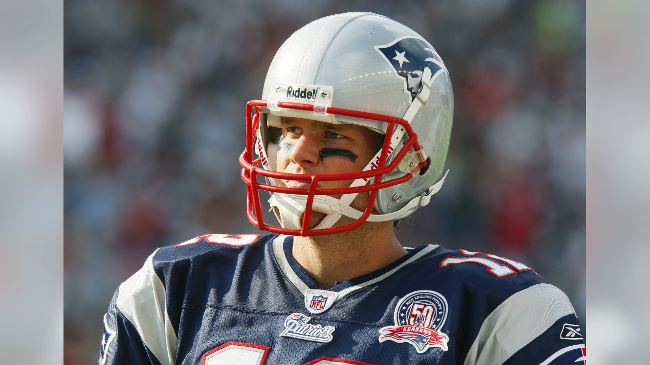 NFL news - Tom Brady officially signs with Tampa Bay Buccaneers - Eurosport