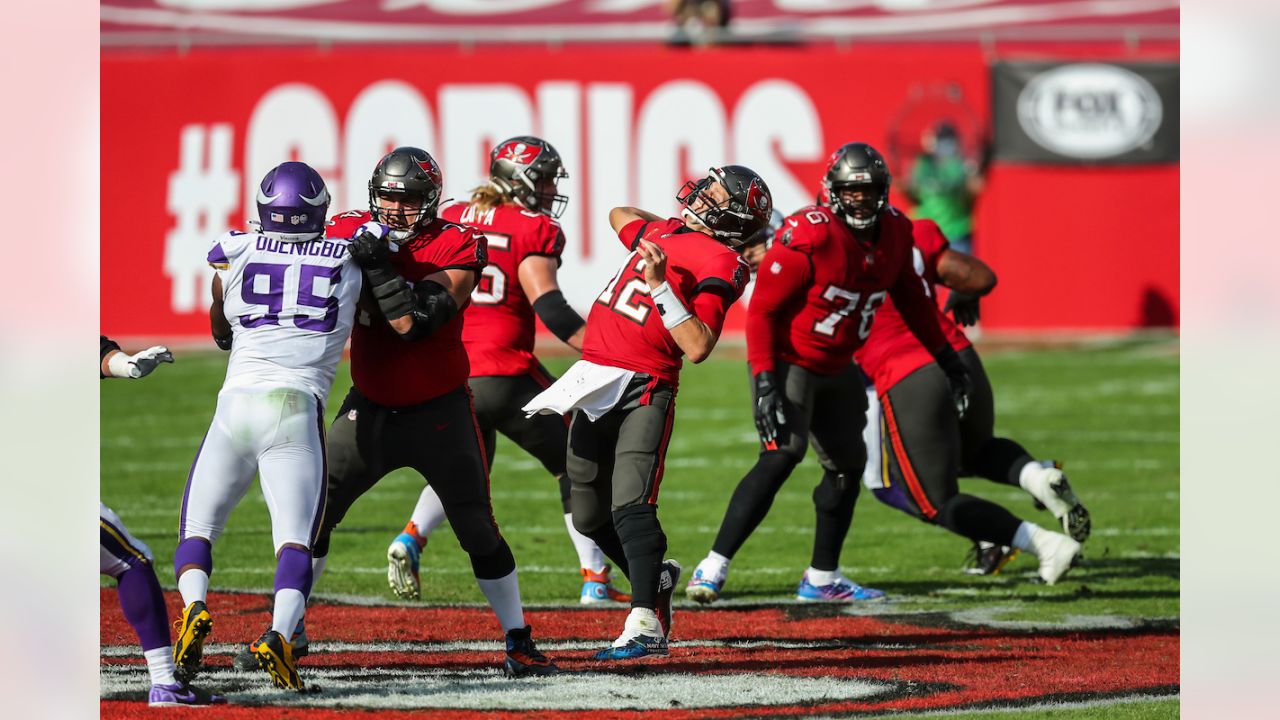 Buccaneers vs. Vikings recap, final score: Baker booms in 20-17