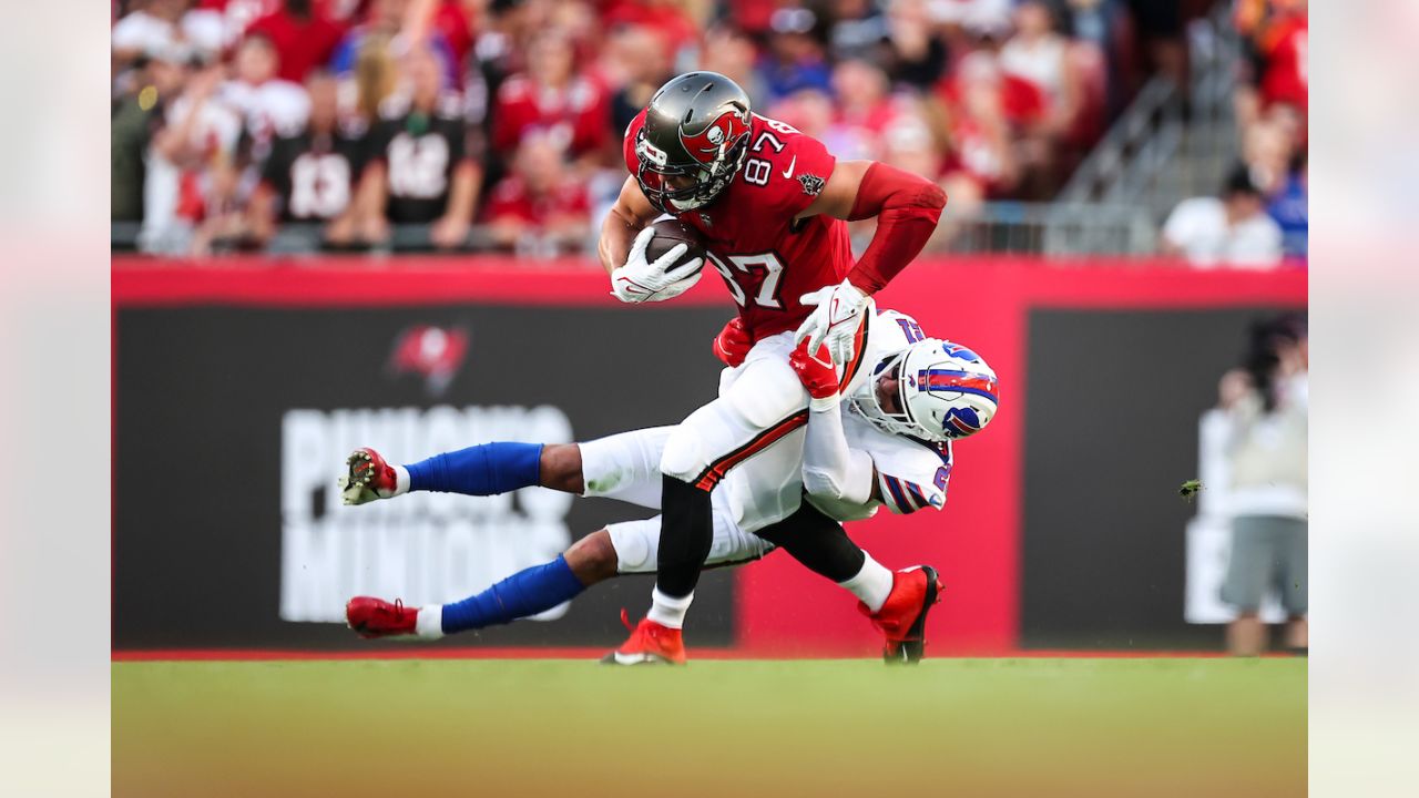 Bucs Defeat Bills 33-27 in Overtime in Week 14