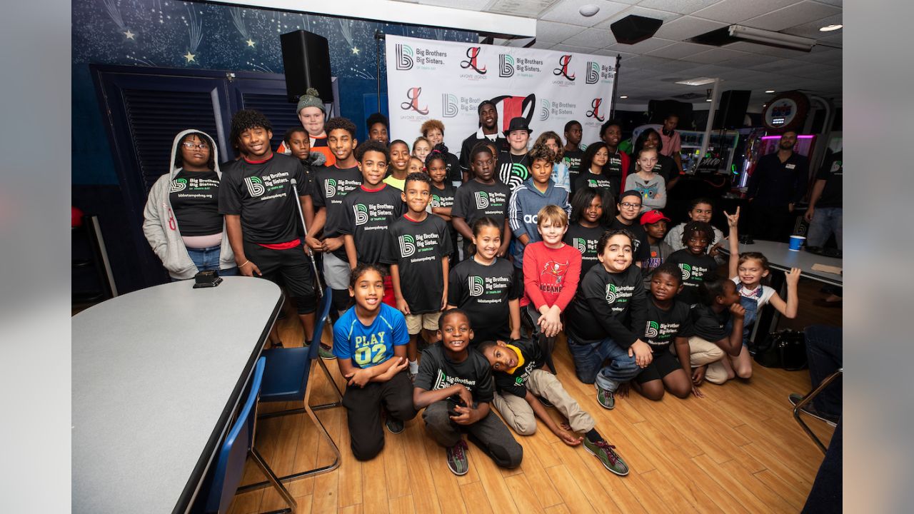 Bucs Big Brother Lavonte David Hosts Fourth Annual Bowling for Kids' Sake  Benefiting Big Brothers Big Sisters of Tampa Bay