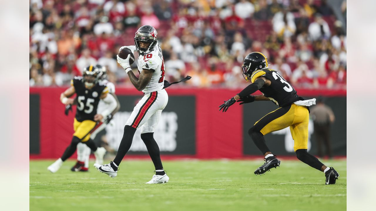 Pittsburgh Steelers Offense Shines in Preseason Win Over Buccaneers -  Sports Illustrated Pittsburgh Steelers News, Analysis and More